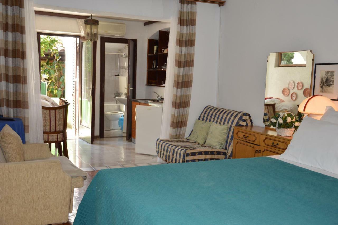 Hous Mira Apartment Porec Bagian luar foto